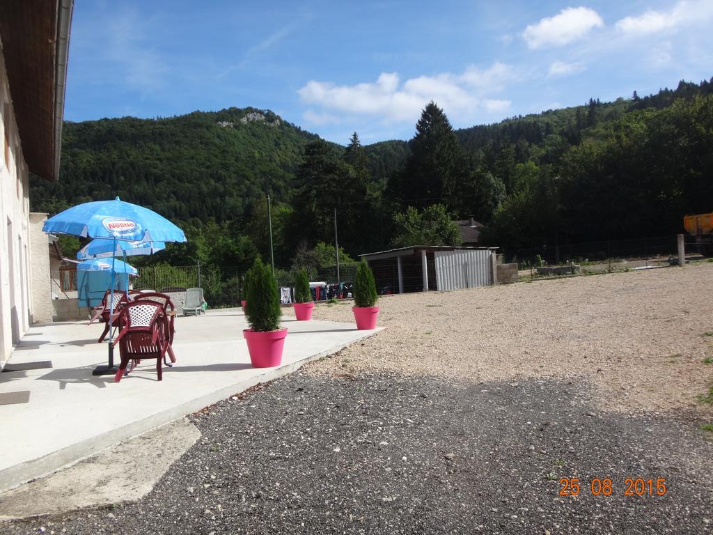 Hotel Bon Accueil Oyonnax Ngoại thất bức ảnh