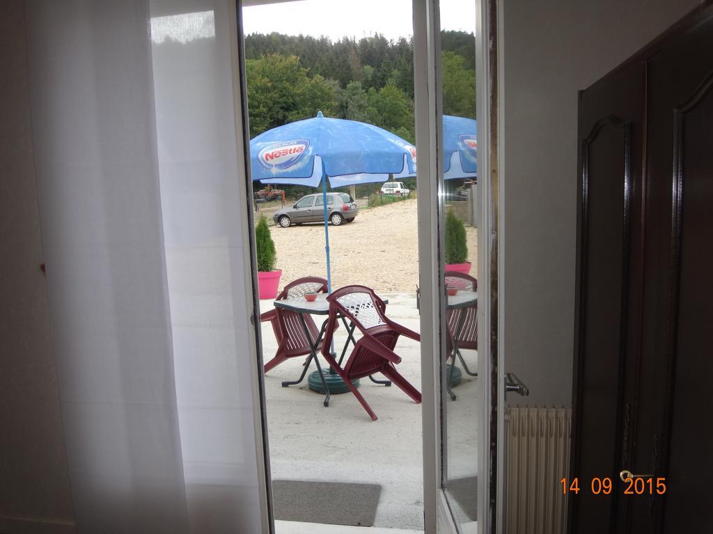 Hotel Bon Accueil Oyonnax Ngoại thất bức ảnh